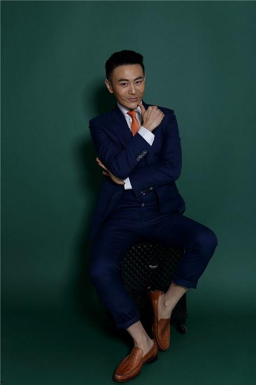 李解个人资料,才华横溢的青年才俊，多领域成就斐然